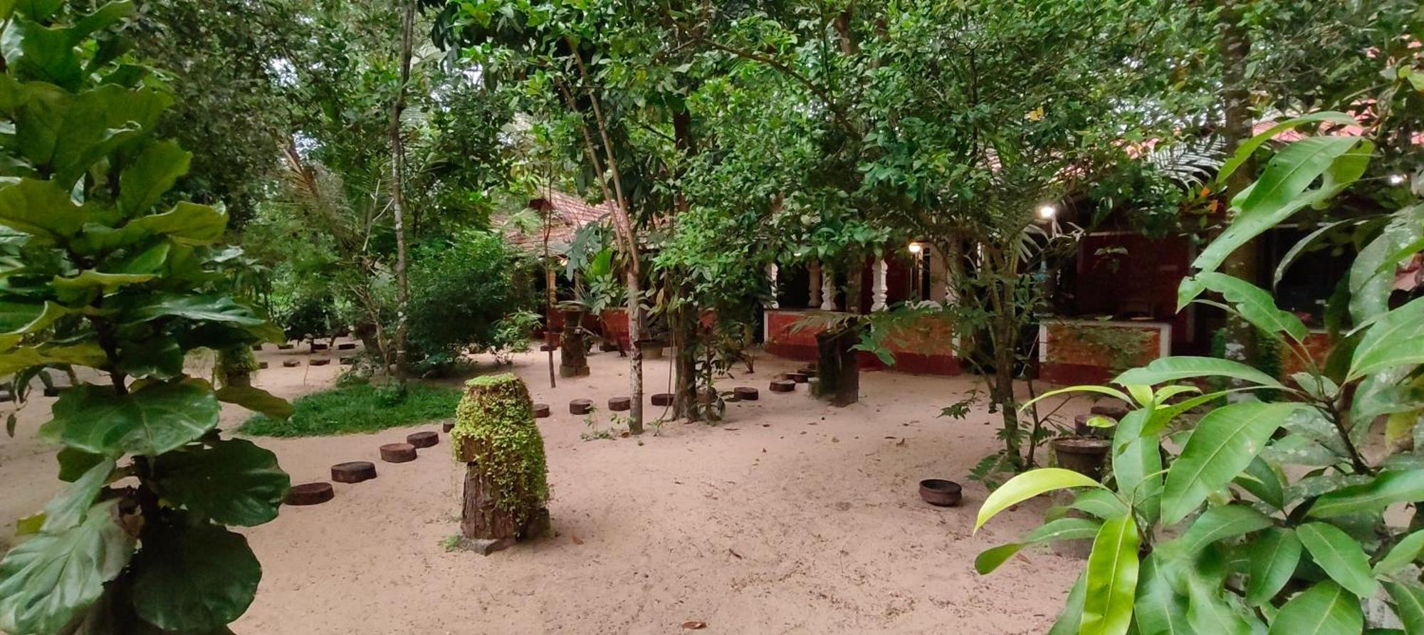 Abba Marari Beach Villas & Homestay Mararikulam Alappuzha Luaran gambar